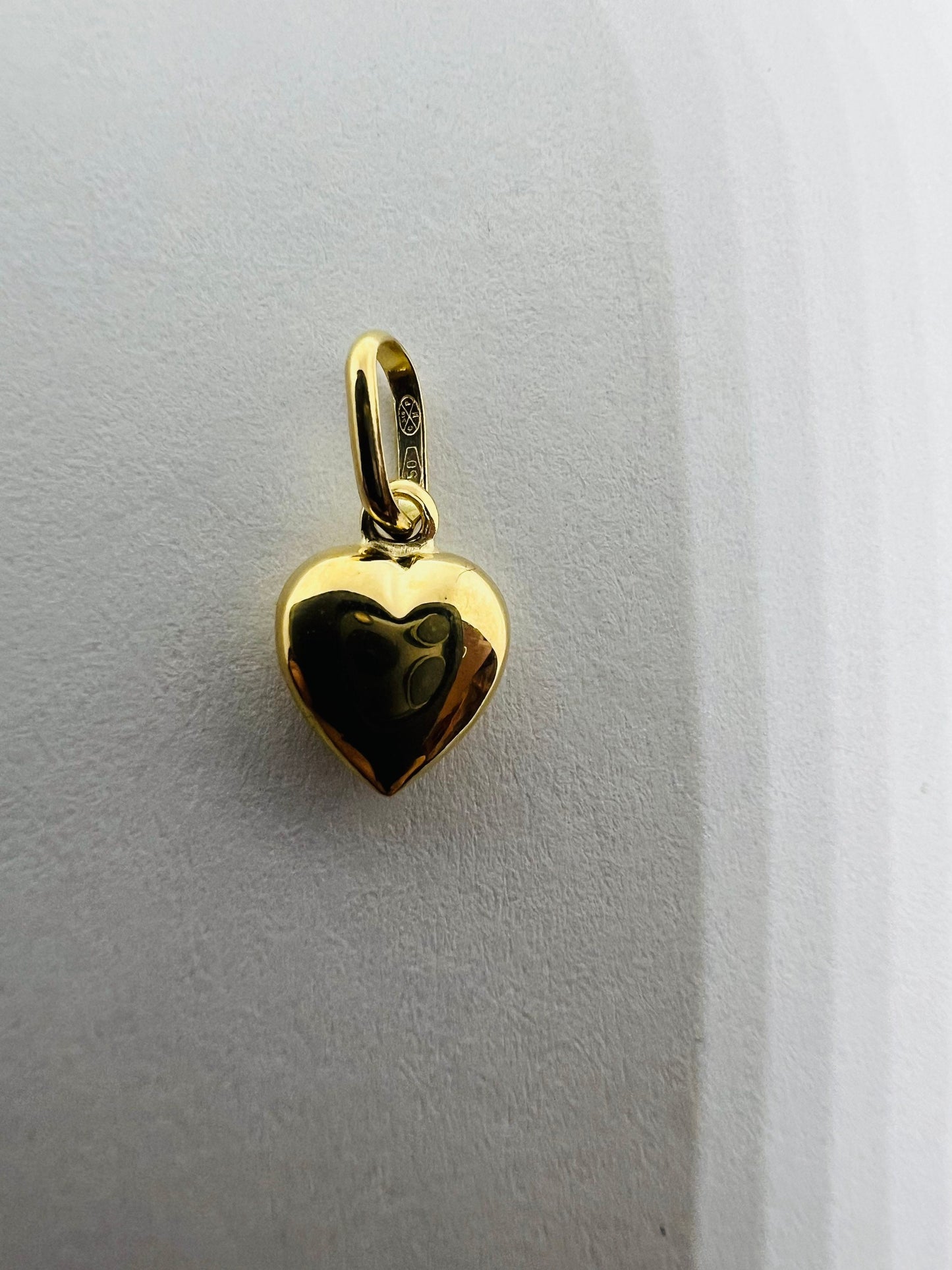 Pendentif Or jaune massif 18k 750% Coeur amour