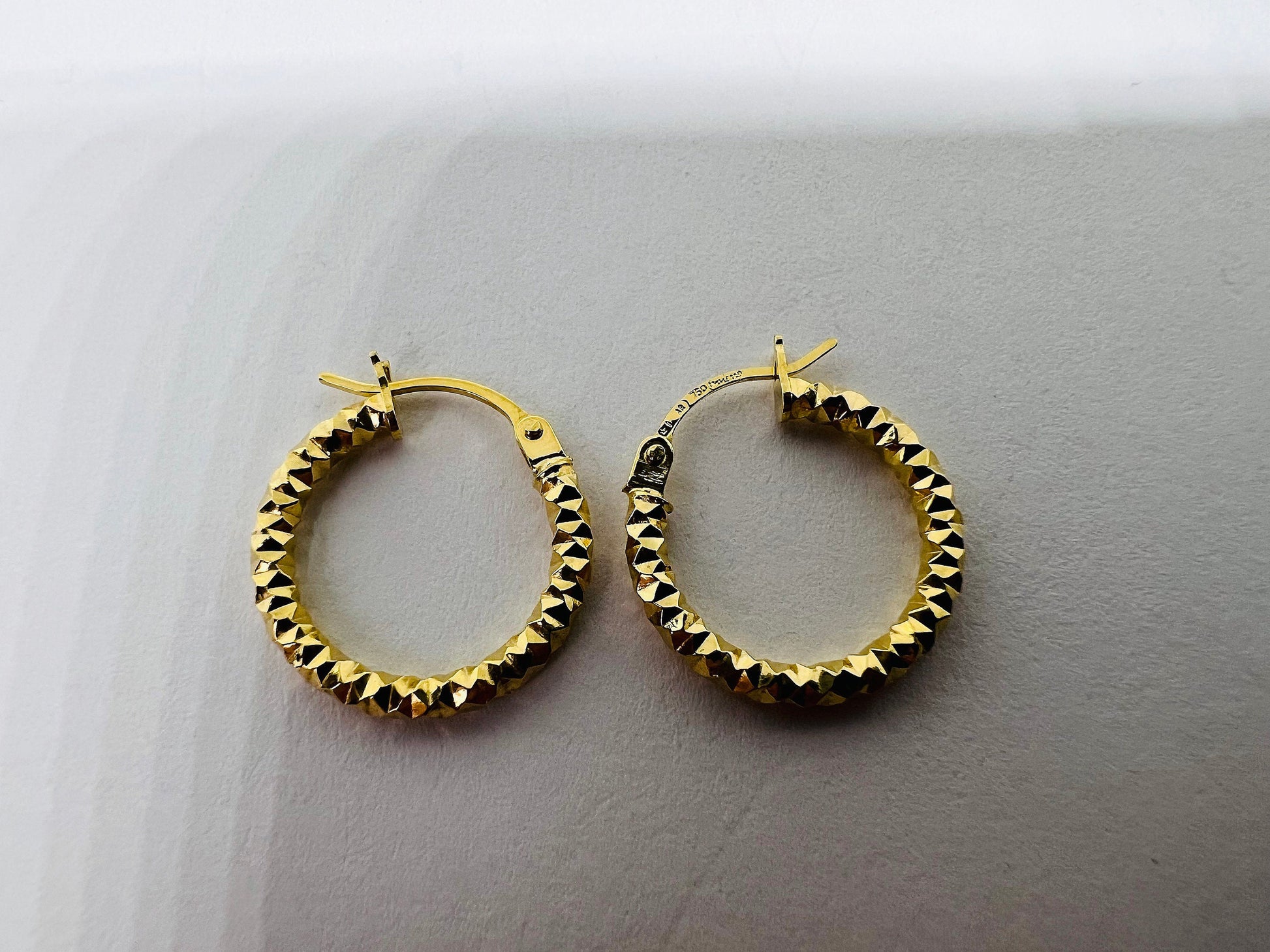 Créoles 10 mm Or Jaune massif 18k 750%