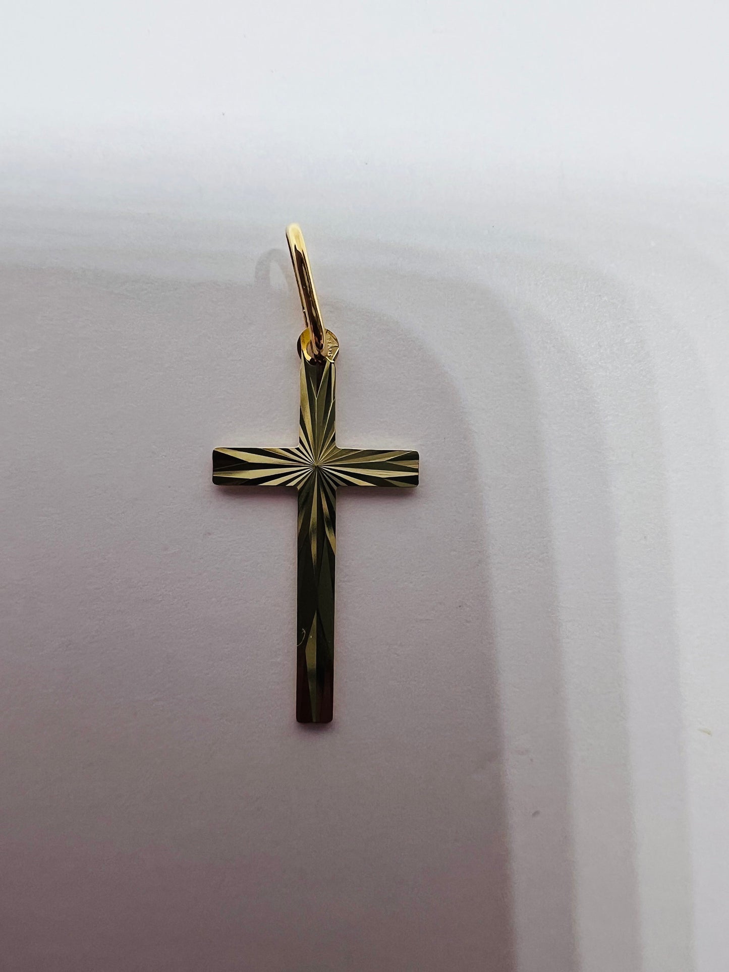 Pendentif Croix Or Jaune massif 18k 750%