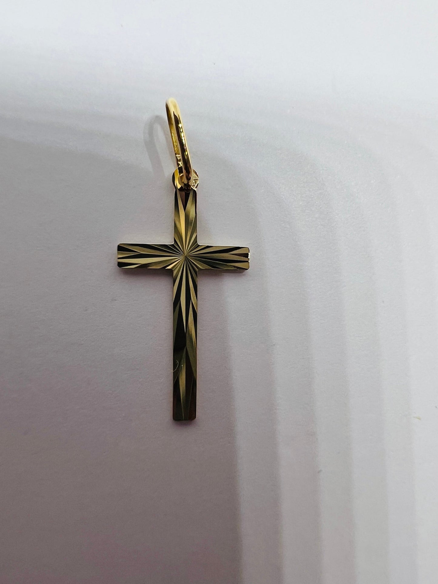 Pendentif Croix Or Jaune massif 18k 750%