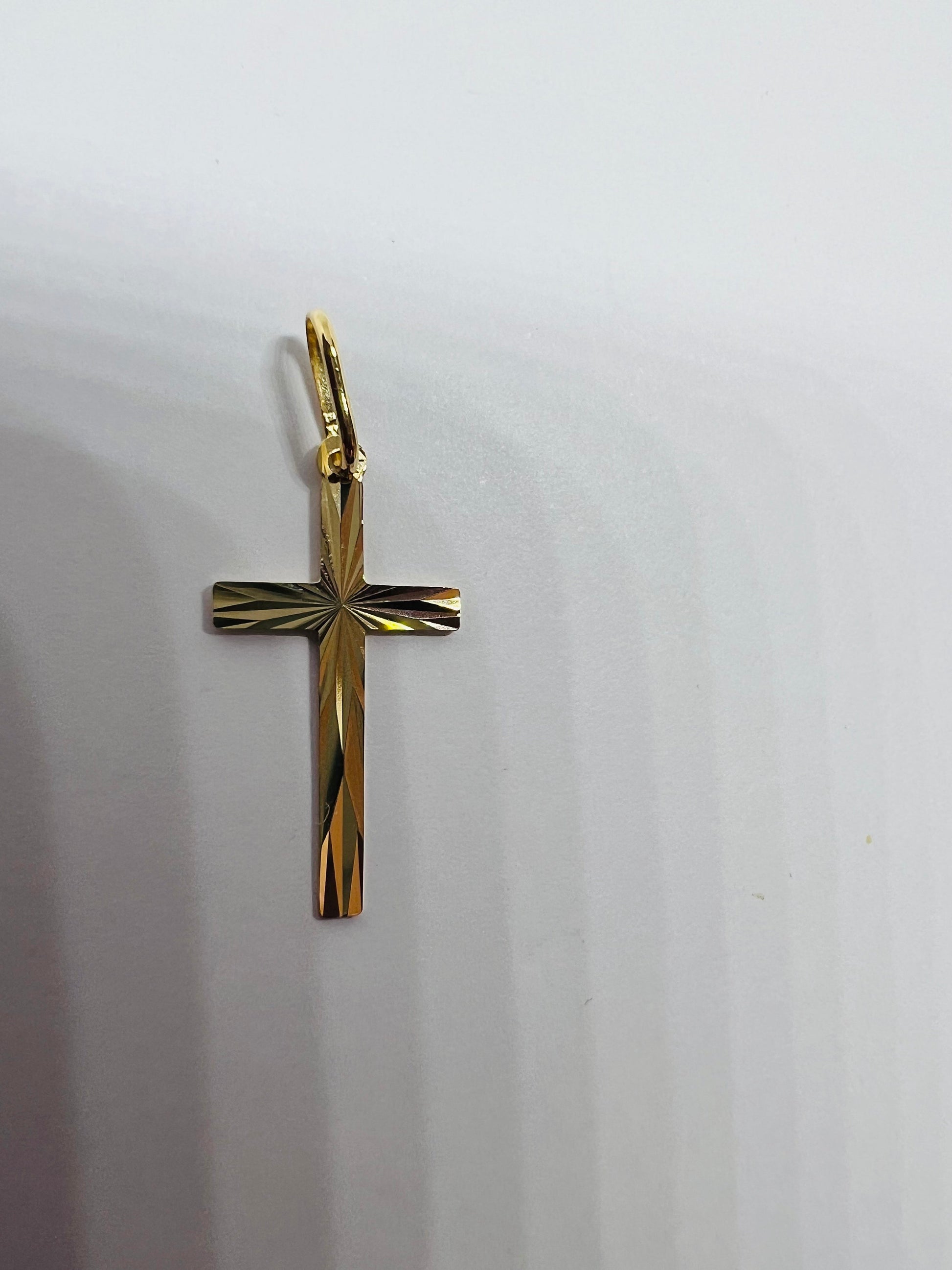Pendentif Croix Or Jaune massif 18k 750%