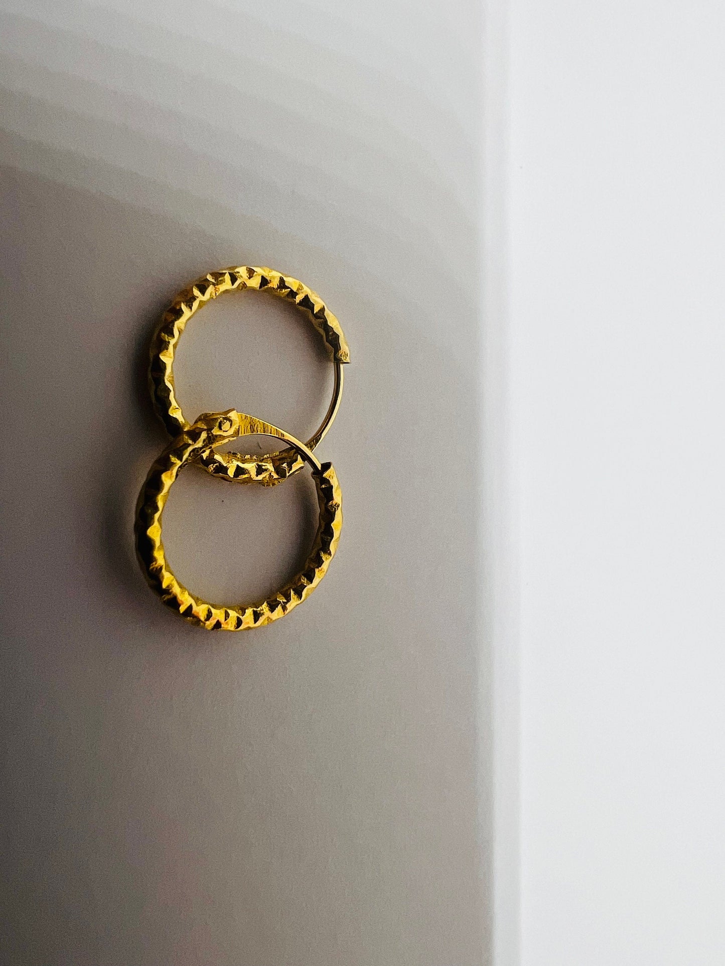 2 Créoles 8 mm Or Jaune massif 18k 750%