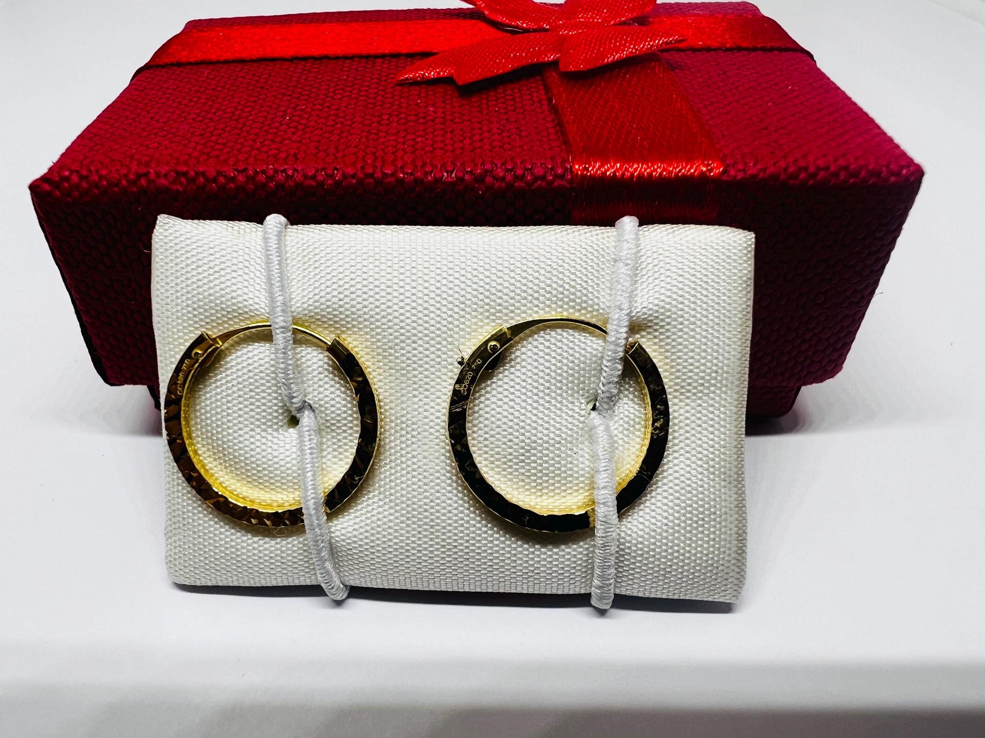 Boucles d’oreilles Créoles 11 mm Or Jaune massif 18k 750%