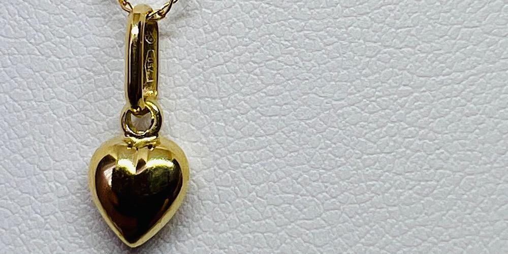 Pendentif Or jaune massif 18k 750% Coeur amour
