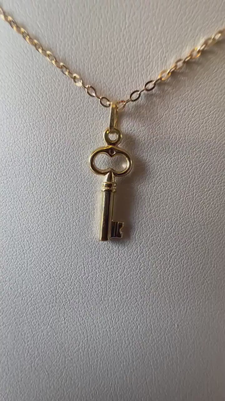Pendentif Clé Or jaune massif 18k 750%